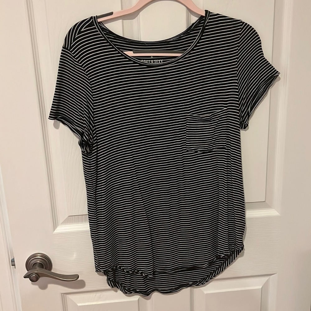 American Eagle shirt